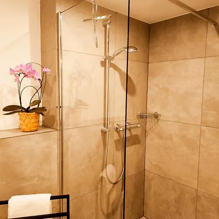 Appartamento Ruewellnesssuite I Rue-stern I Messe I Klinikum