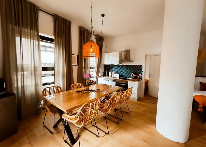 Ruewellnesssuite I Rue-stern I Messe I Klinikum Appartement